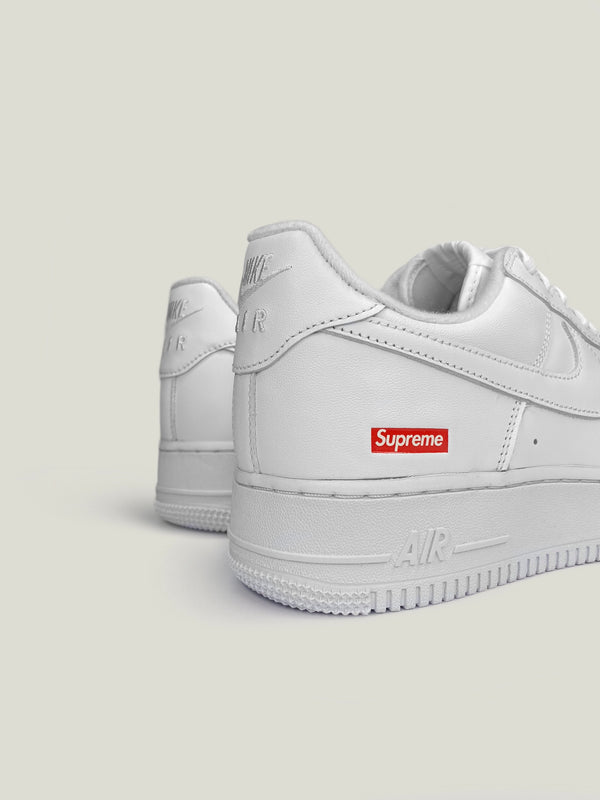 Nike Air Force 1 Low Supreme White