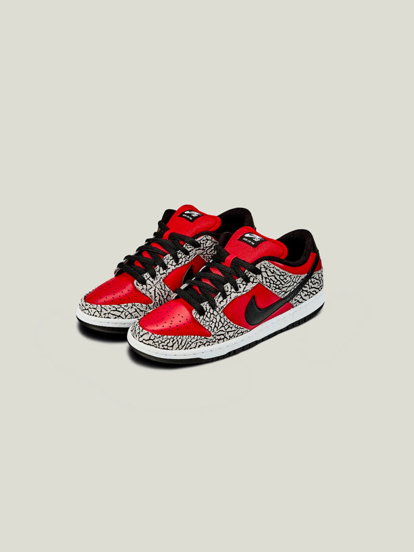 Nike SB Dunk Low Supreme Red Cement (2012)